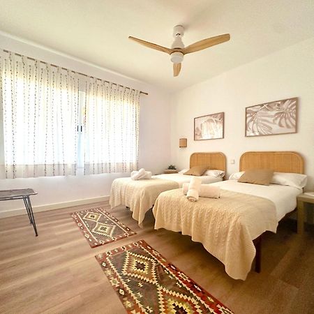 Villa Alboran Beachfront 9Pax Torre de Benagalbοn Εξωτερικό φωτογραφία