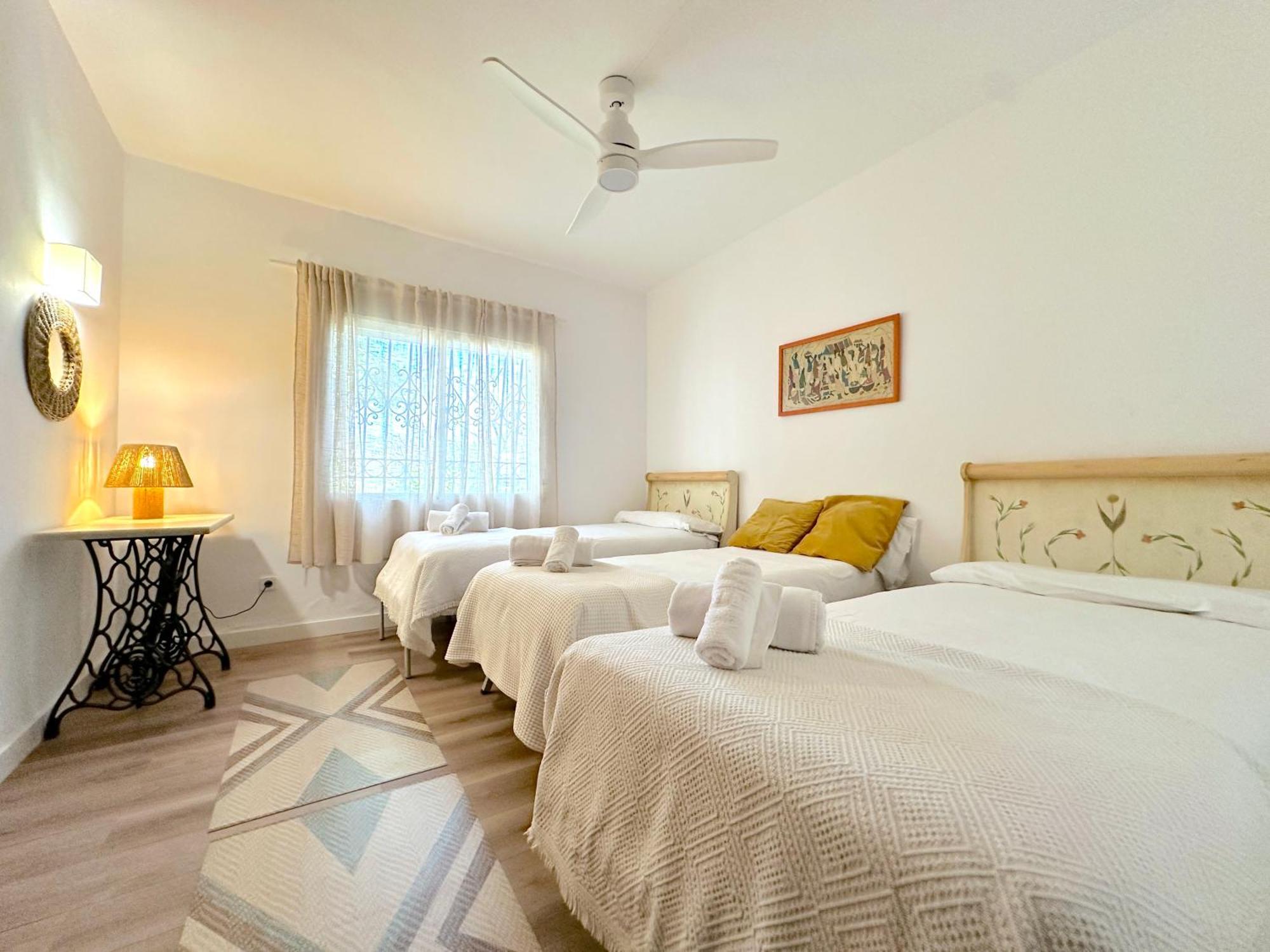 Villa Alboran Beachfront 9Pax Torre de Benagalbοn Εξωτερικό φωτογραφία