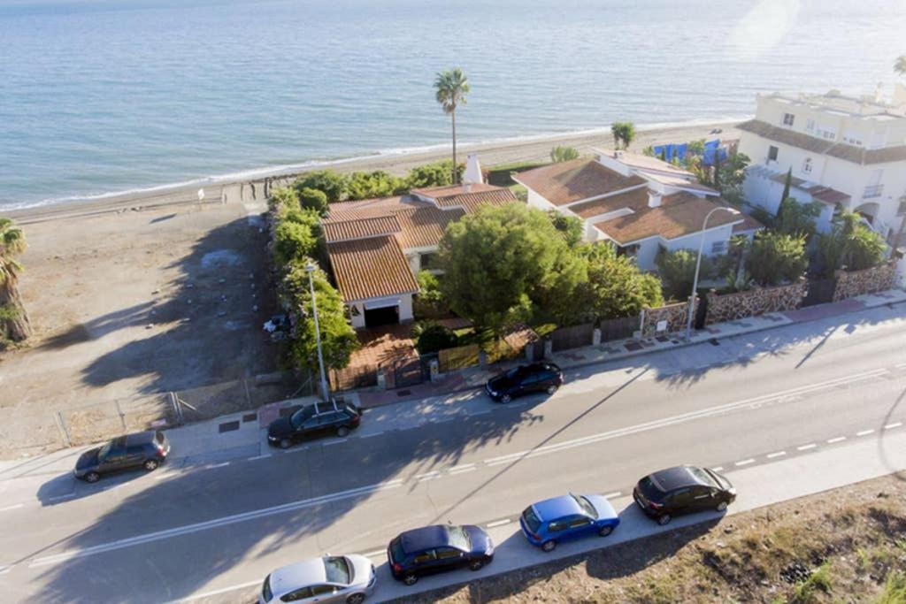 Villa Alboran Beachfront 9Pax Torre de Benagalbοn Εξωτερικό φωτογραφία